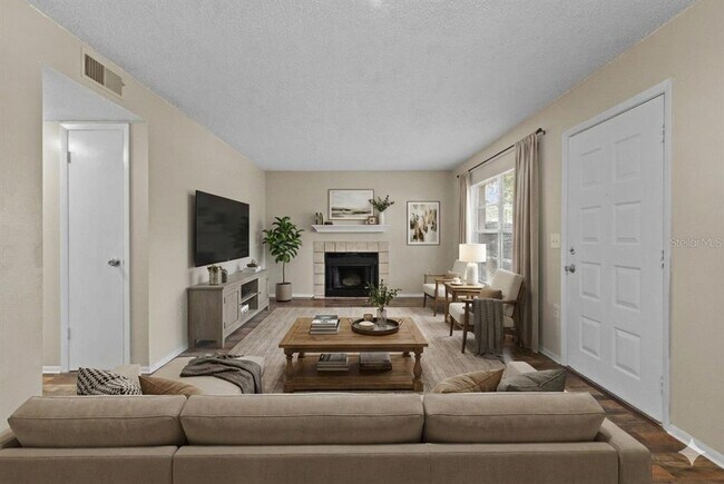 Building Photo - 14419 Hanging Moss Cir