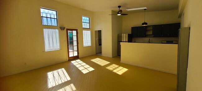 Foto del edificio - 817 Slate Ave NW