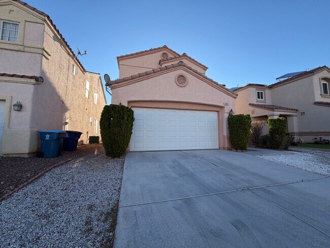 Foto del edificio - Lovely renovated Silverado Ranch home