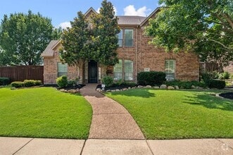 Building Photo - 4407 Lindenwood Dr
