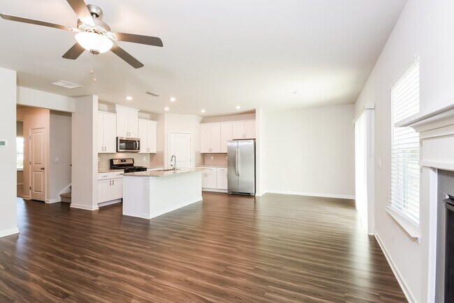 Foto del edificio - 6075 Hickory Crk Ct
