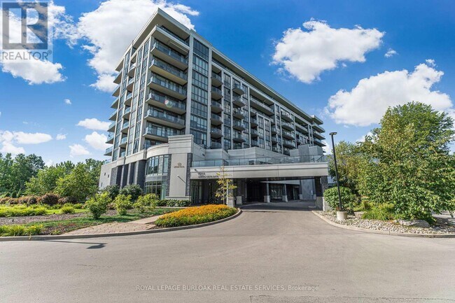 Photo du bâtiment - 7711-7711 Green Vista Gate