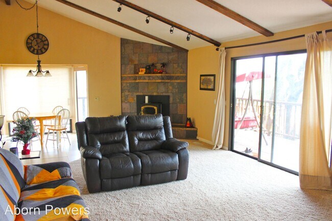 Building Photo - 4 br, 2 bath House - 3543 Patterson Way