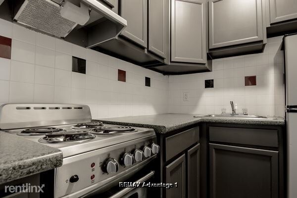 Building Photo - 2 br, 1 bath Apartment - 51 Franklin St