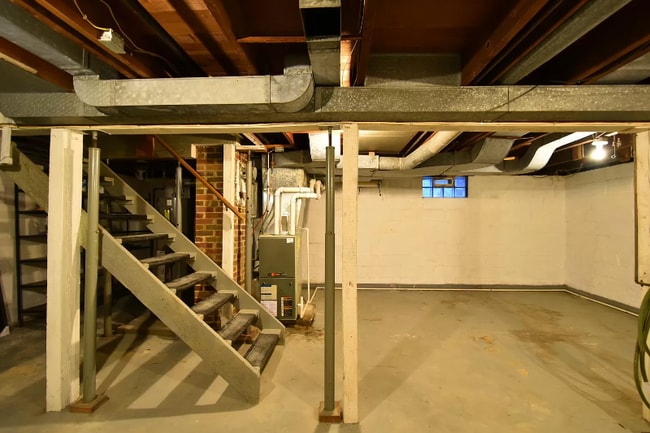 Building Photo - 1515 3rd St NE