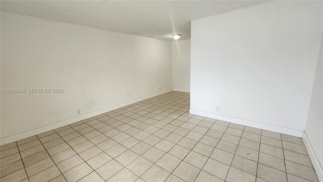 Building Photo - 280 SW 11th Ave