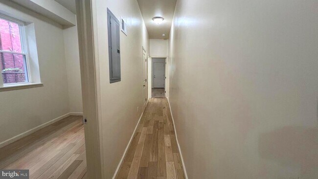 Foto del edificio - 1219 W Silver St