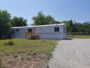 Building Photo - 1213 Terry Dr