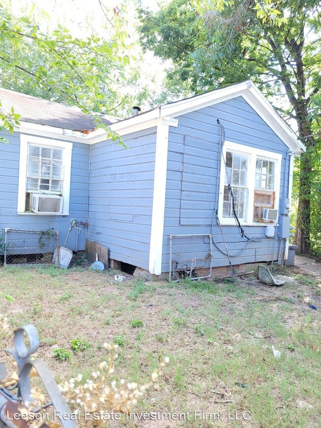 Foto del edificio - 3 br, 1 bath House - 3136 Blanchard Road