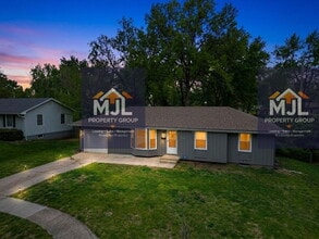 Building Photo - 6102 E 96th St