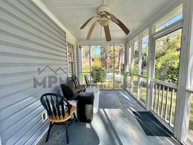 Building Photo - 2899 Forest Dr