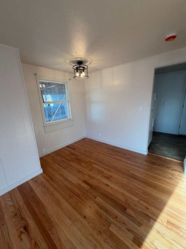 Building Photo - Knolls Vista 3 Bedroom Home for Rent