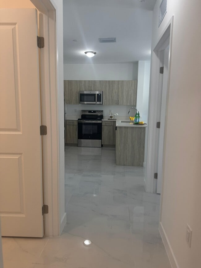 Foto del edificio - 7190 SW 15th St