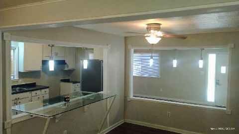 Foto del edificio - 3735 California Ave