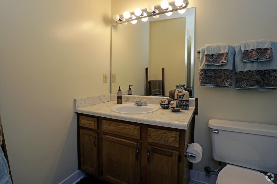 Bathroom Sinks Jackson Ms the briars rentals - jackson, ms | apartments Bathroom Sinks Jackson Ms the briars rentals - jackson, ms | apartments