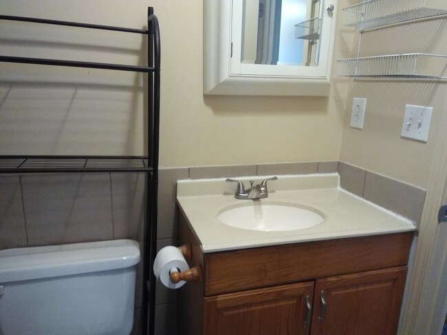 Foto del edificio - 5102 N Bellaire Ave