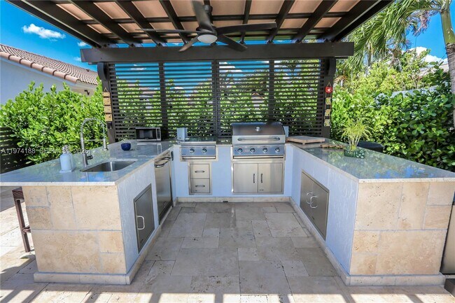 Foto del edificio - 14211 SW 31st St