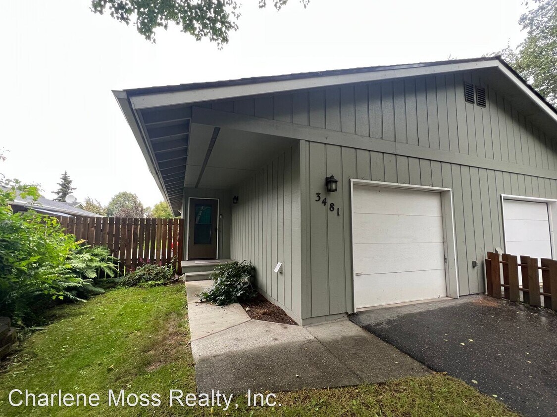 Primary Photo - 2 br, 1 bath House - 3481 E 20th Avenue