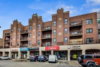 Building Photo - 2032 W Division St