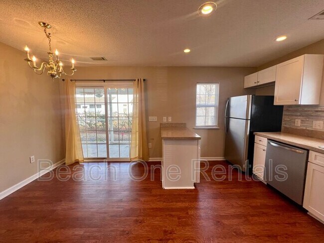 Building Photo - 1248 Shoebridge Dr