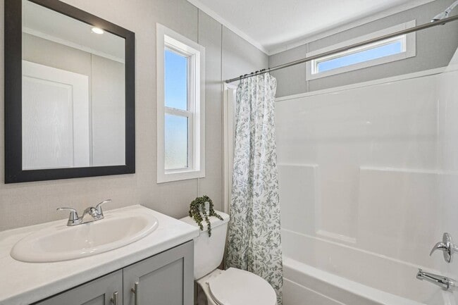 Building Photo - 1602 American Dr