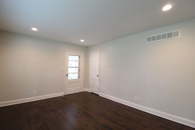 Foto del edificio - 2 Bedroom 1 Bath Home In Fairway KS