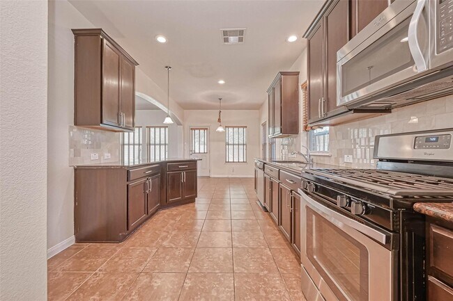Foto del edificio - 20555 Bonds Creek Ln