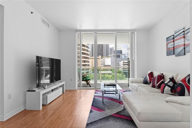 Foto del edificio - 950 Brickell Bay Dr
