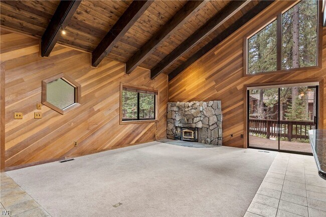 Foto del edificio - Two Bedroom + Loft Home in Mill Creek Neig...