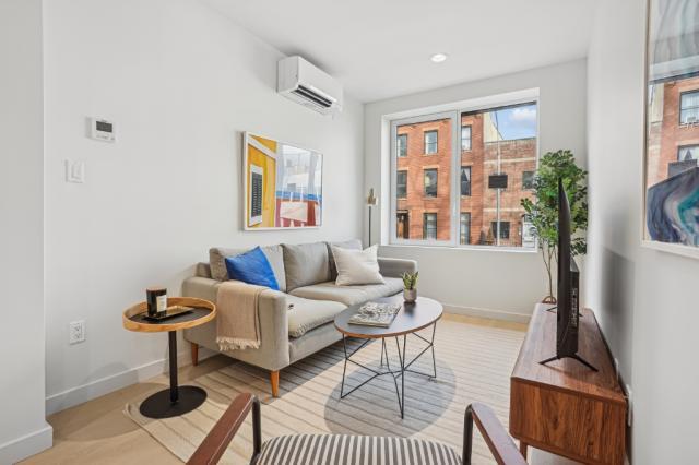 Foto del edificio - 2 bedroom in BROOKLYN NY 11205