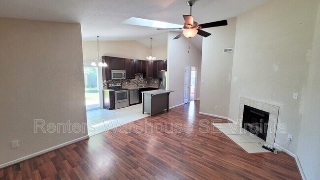 Building Photo - 5725 Constance Ct