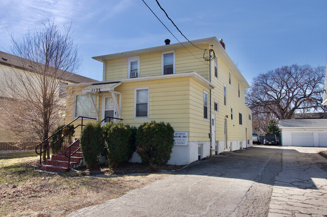 Building Photo - 1226 10th St N
