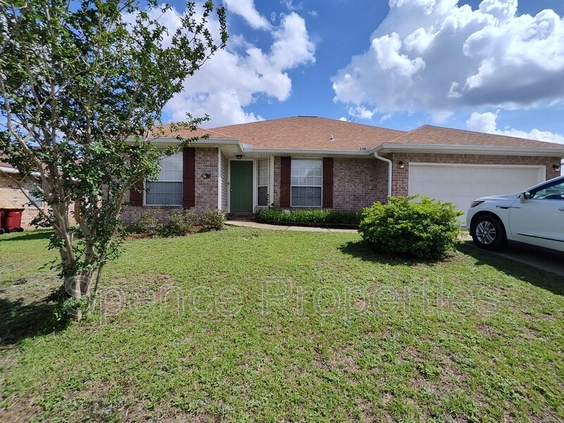 Primary Photo - 238 Citadel Ln