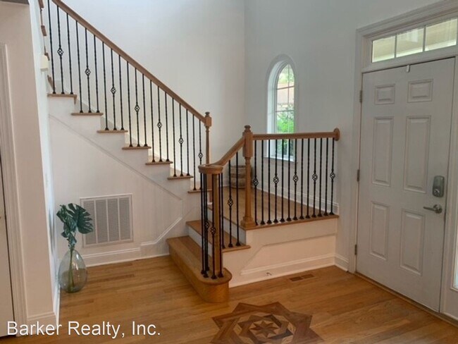 Building Photo - 3 br, 2.5 bath House - 272 Tallowwood Dr