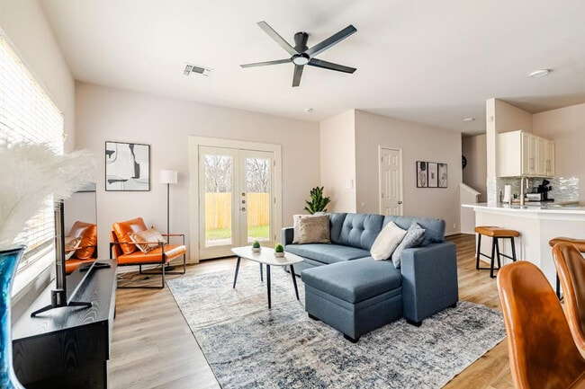 Building Photo - 7214 Dan-Jean Dr