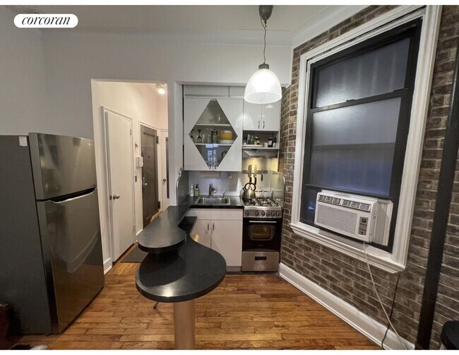 Foto del edificio - 210 E 84th St