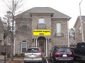 Building Photo - 140 Fallsgrove Dr