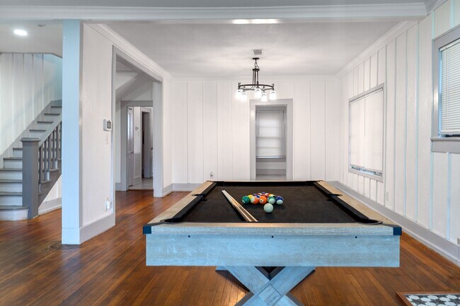 Foto del edificio - 7837 Detroit St