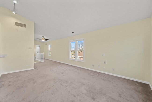 Foto del edificio - 341A University Ln
