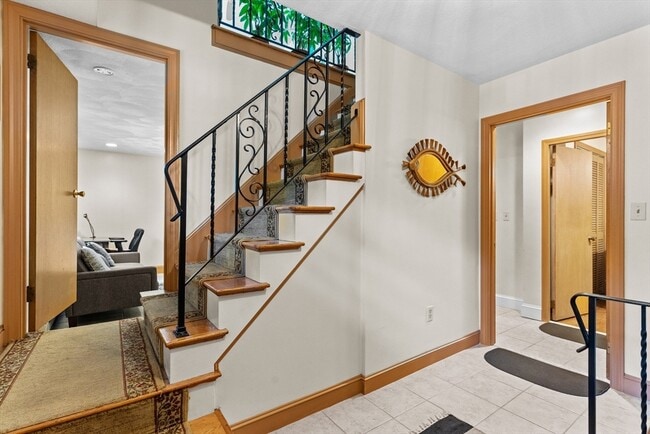 Foto del edificio - 27 Ridge Hill Ave