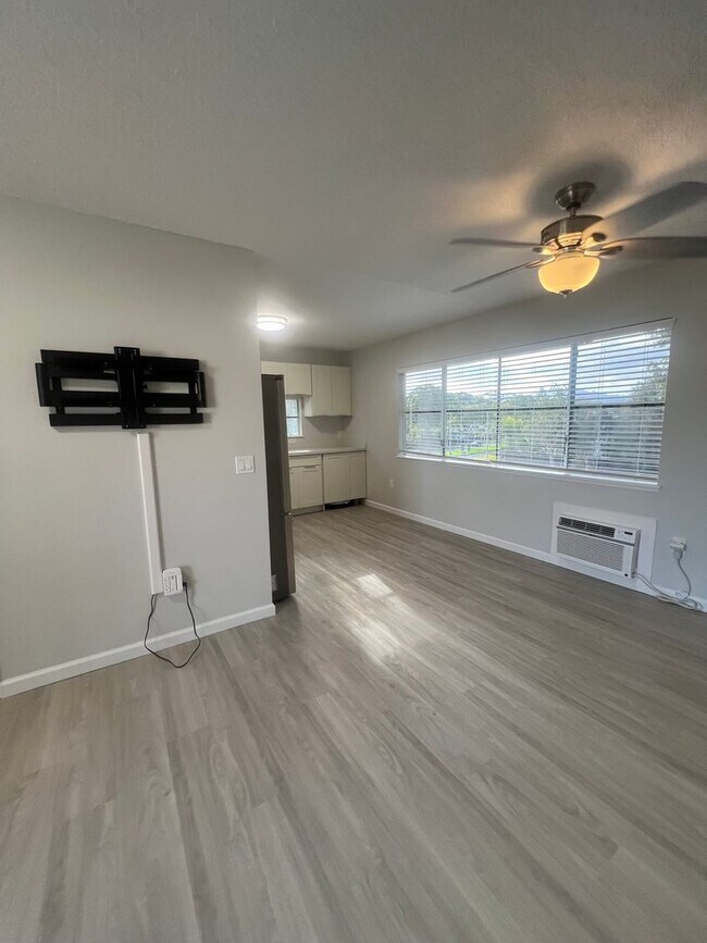 Foto del edificio - Excellent 1 Bedroom Mililani Mauka Townhouse, AC, 2 Parking