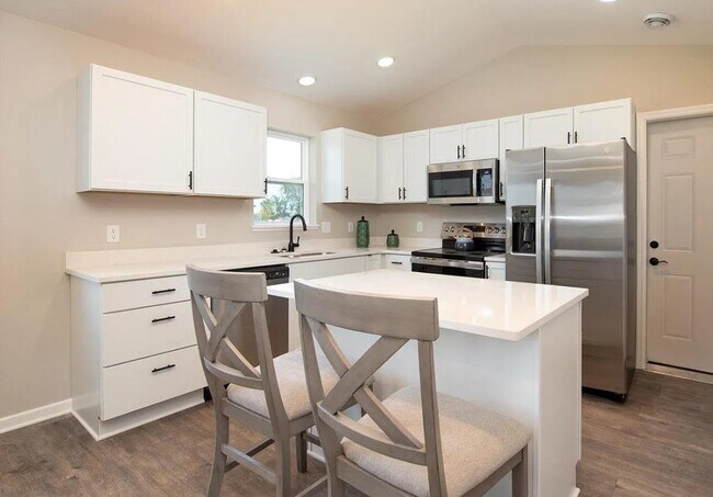 Foto del edificio - 3111 Scotch Ln