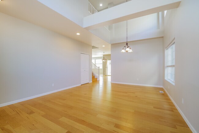 Building Photo - 808 63rd St SE