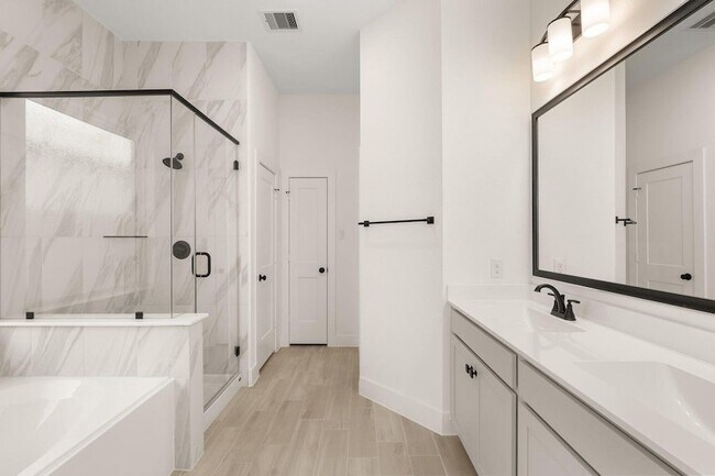 Foto del edificio - 295 Mallards Rim Dr