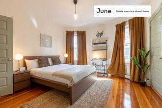 Building Photo - Room in Shared 4 bed/1 bath home