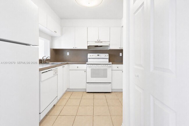 Foto del edificio - 11750 SW 18th St
