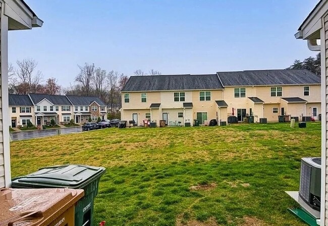 Foto del edificio - 119 Summerland Dr