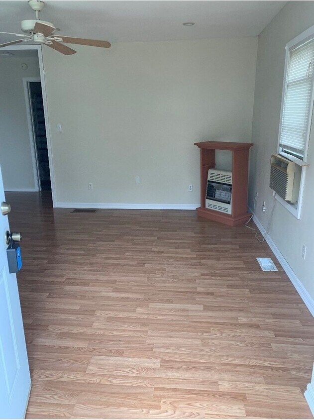 Foto del edificio - Beautiful Move in ready House!