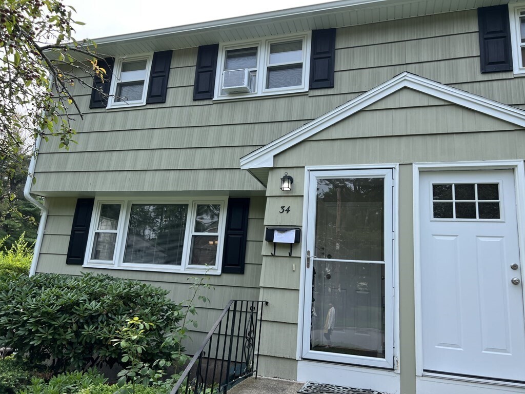 34 Rd, Winchester, MA 01890 Townhome Rentals in Winchester MA