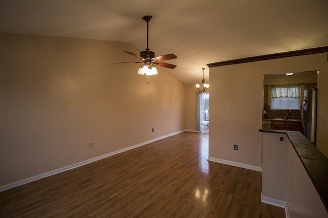 Building Photo - 3746 Sugarberry Dr